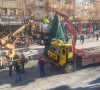 Kosovska Mitrovica - Šetalište - Postavljanje novogodišnje jelke 