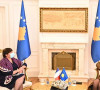 Vjosa Osmani i francuska ambasadorka Mari Kristin Bitel