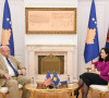 Vjosa Osmani i Džefri Hovenijer
