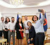Vjosa Osmani sa mladima