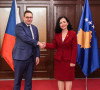 Jan Lipavski i Vjosa Osmani