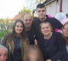 Nikola Nedeljković sa porodicom