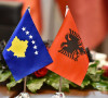 Kosovo-Albanija