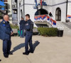 Kosovska policija ispred zgrade Opštine Zubin Potok