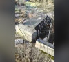 Polomljen spomenik na srpskom groblju u Južnoj Mitrovici