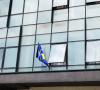 Zastava na zgradi opštine Severna Mitrovica