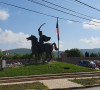 Nova zastava Srbije postavljena u Gračanici