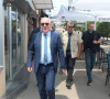 Ministri Dželjalj Svečlja i Eljbert Krasnići piju kafu u Severnoj Mitrovici