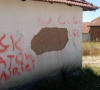 Na kući porodice Đurković, u selu Gojbulja kod Vučitrna, noćas su ispisani grafiti "UČK" i ime Fatona Hajrizija