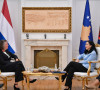 Karin Boven i Vjosa Osmani