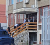 Akcija kosovske policije ispred trezora NBS u Leposaviću