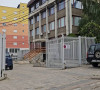 Kosovska policija ispred Trezora Nbs Leposavić