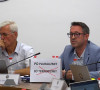 Sednica CIK-a, član sa natpisom Da pluralizmu, ne terorizmu