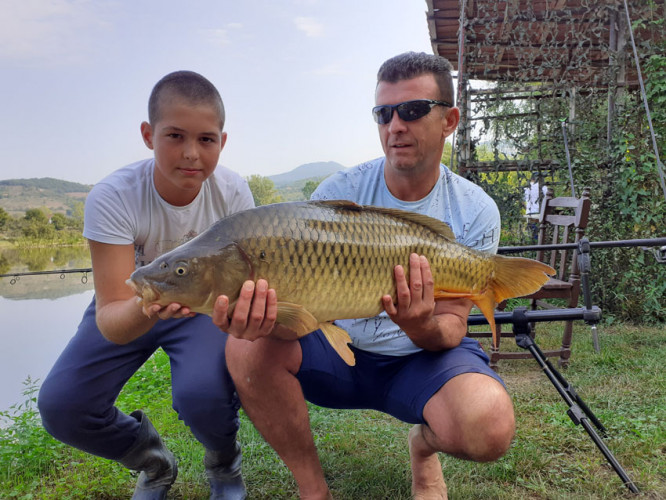 Psihijatri sa svojim ulovom Psihijatri sa svojim ulovom