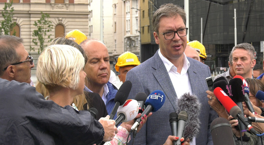 Aleksandar Vučić naTrgu Republike Vućić