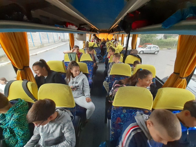 Mališani iz Zvečana krenuli za Beograd