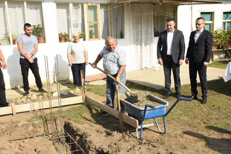 kamen temeljac 