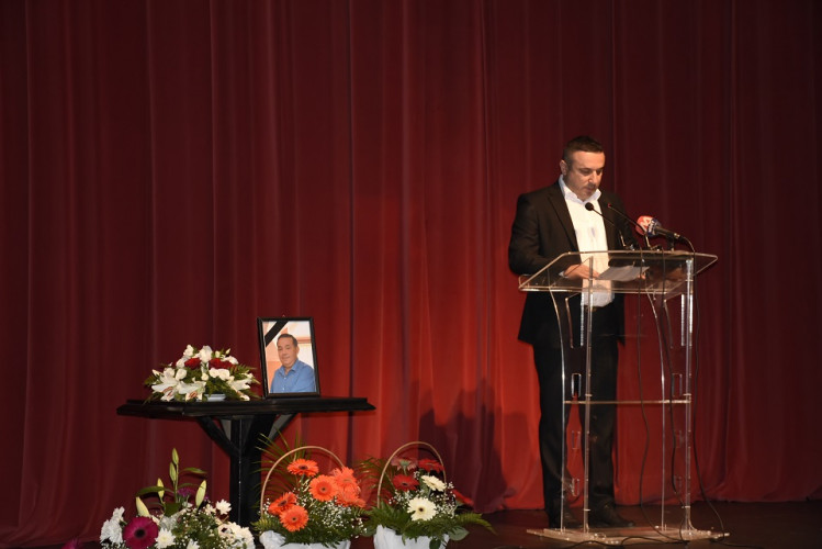 Srđan Popović na komemoraciji Srđan Popović na komemoraciji