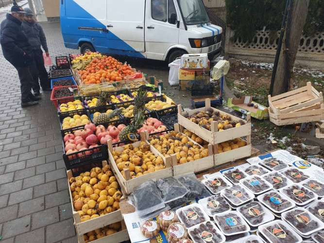Detalj sa pijace u Gračanici Detalj sa pijace u Gračanici