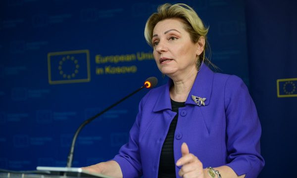 Apostolova