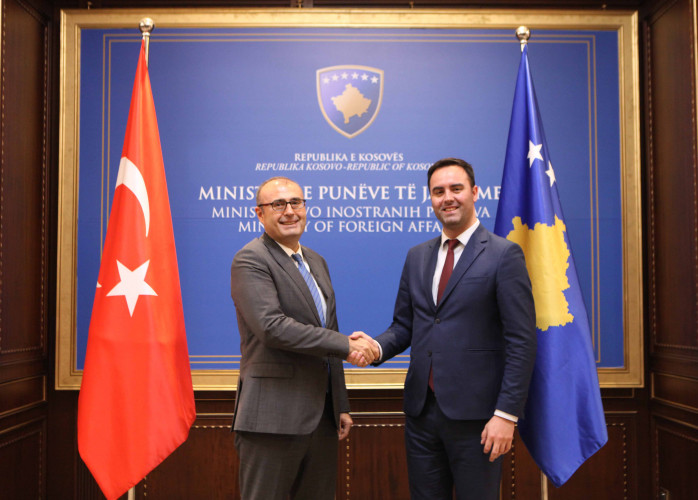 Çağrı Sakar i Gljauk Knjufca Çağrı Sakar i Gljauk Knjufca