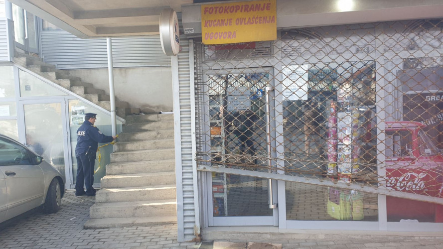 Obijena radnja u Gračanici Obijena radnja u Gračanici