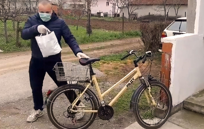 Dostava hrane i lekova biciklima Dostava hrane i lekova biciklima