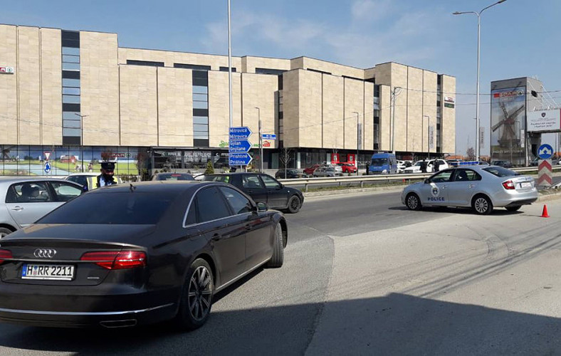 Policija u Prištini