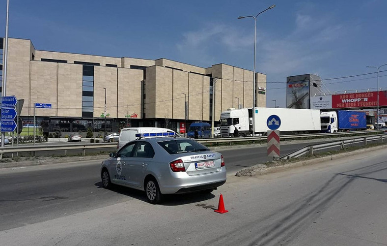 Policija u Prištini