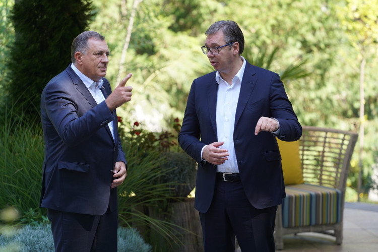vučić dodik