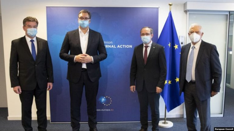 Dijalog između strana u Briselu obnovljen je 16. jula uz posredovanje  Evropske unije. Premijer Kosova Avdulah Hoti i predsednik Srbije Aleksandar Vučić sastali su se po drugi put 7. septembra. Prema izjavama obe strane, otvorene su teme za Zajednicu srpskih opština, za zajedničke finansijske i imovinske zahteve, uz usklađivanje stavova po pitanju nestalih, raseljenih lica i ekonomske saradnje. Premijer Kosova naglasio je tada da su strane napredovale ka izradi konačnog sporazuma između dve zemlje, kako bi 