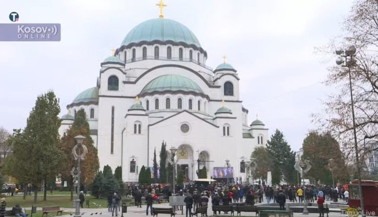 Ispred Hrama svetog Save Ispred Hrama svetog Save