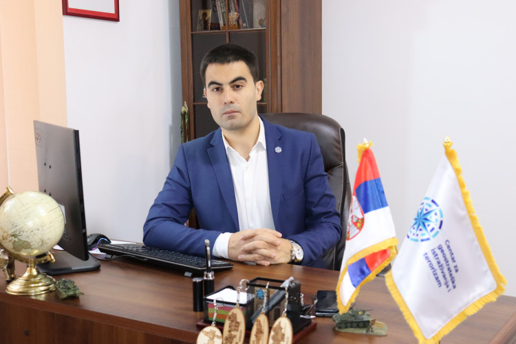 Vlade Radulović Vlade Radulović
