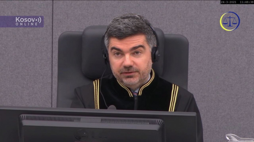 Četvrta statusna koferencija u slučaju Tačija i ostalih - sudija Giju Četvrta statusna koferencija u slučaju Tačija i ostalih - sudija Giju