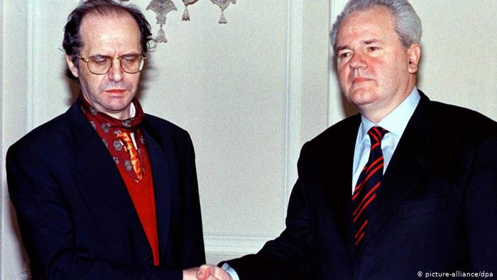 Ibrahim Rugova i Slobodan Milošević u aprilu 1999. u Beogradu