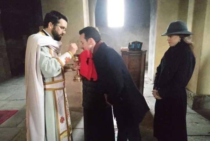 Princ Filip i princeza Danica Karađorđević u crkvi Bogorodice Ljeviške u Prizrenu