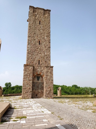 Spomenik na Gazimestanu