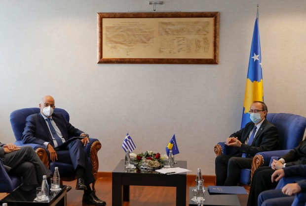 Grčki ministar spoljnih poslova Nikos Dendijas u poseti Kosovu, 9. oktobar 2020.