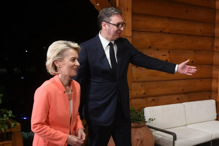 Vučić i Fon der Lajen