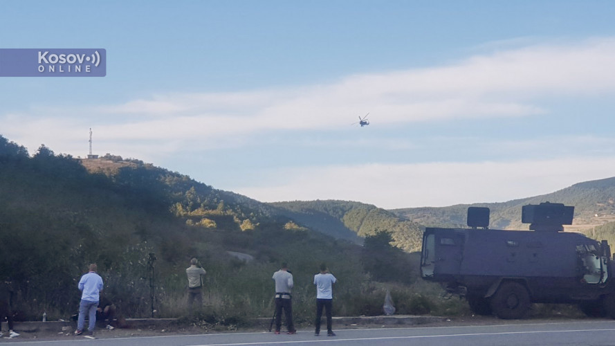 Srpski helikopter iznad Jarinja 4