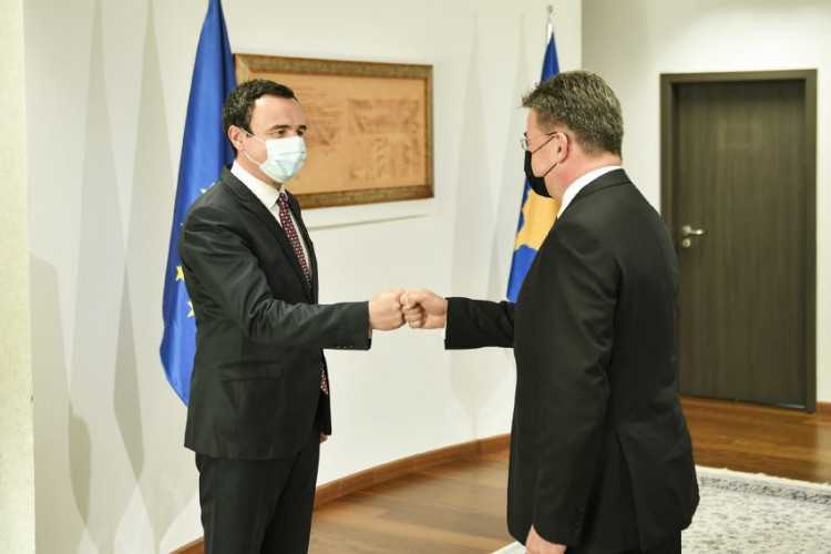 Kurti i Lajčak Kurti i Lajčak