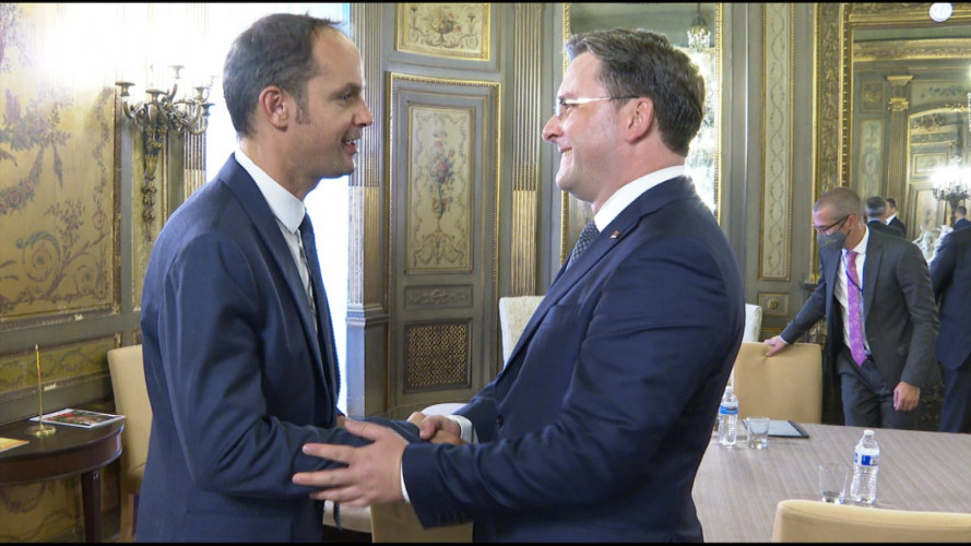 Selaković sa sa ministrom inostranih poslova Slovenije Anžeom Logarom Selaković sa sa ministrom inostranih poslova Slovenije Anžeom Logarom