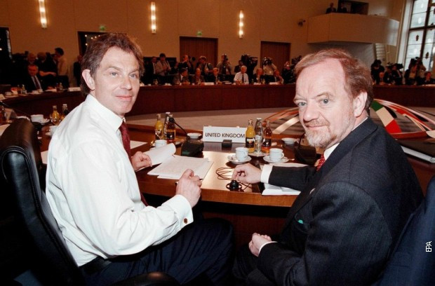 Toni Bler i Robin Kuk na sastanku lidera EU 4. juna 1999.