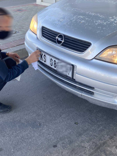 Nalepnice za registarske oznake automobila Nalepnice za registarske oznake automobila
