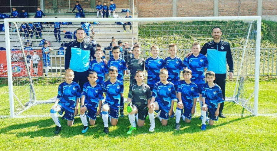 OFK Dif na letnjem turniru u Guči
