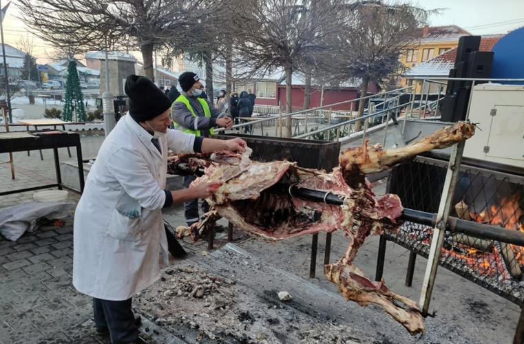 Gračanica, doček pravoslavne Nove Godine.jpg Gračanica, doček pravoslavne Nove Godine.jpg