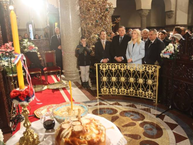 Liturgija u hramu Hrista Spasitelja u Banjaluci
