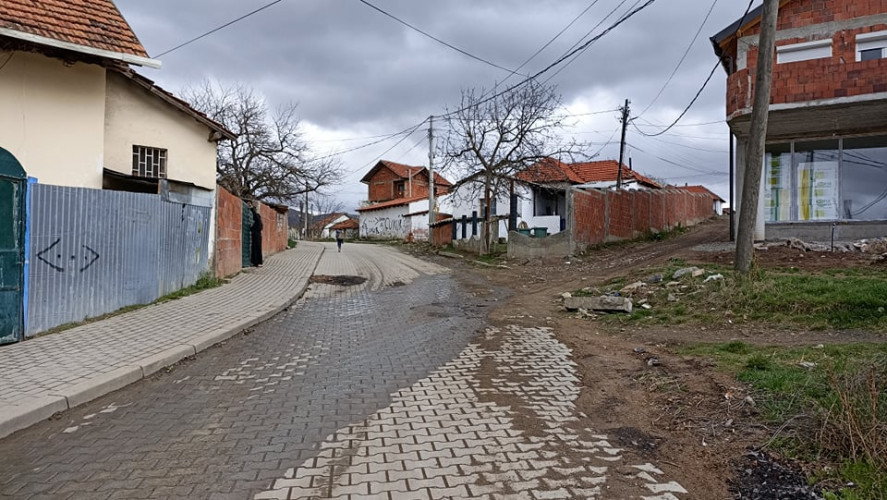 Romska mahala u Gračanici Romska mahala u Gračanici