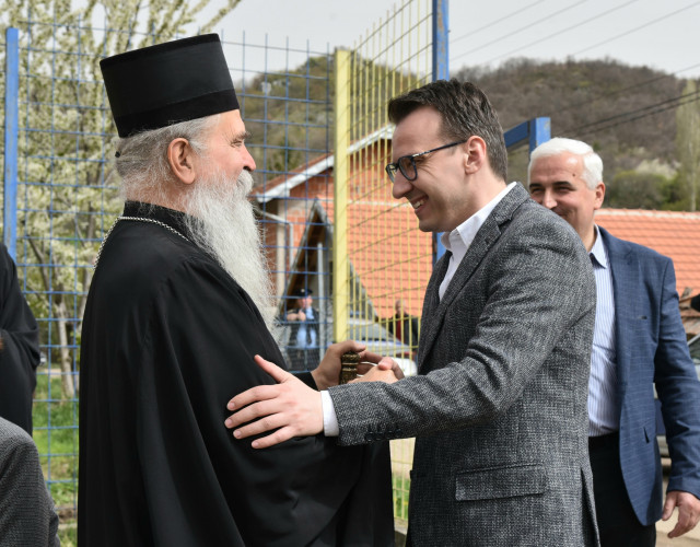 Petković i vladika Teodosije Petković i vladika Teodosije