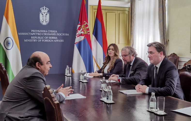 Nikola Selaković na sastanku sa ambasadorom Indije Nikola Selaković na sastanku sa ambasadorom Indije